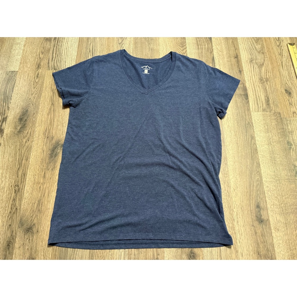 Blue Mountain Shirt Womens Size Large Blue V-neck Short Sleeve Casual